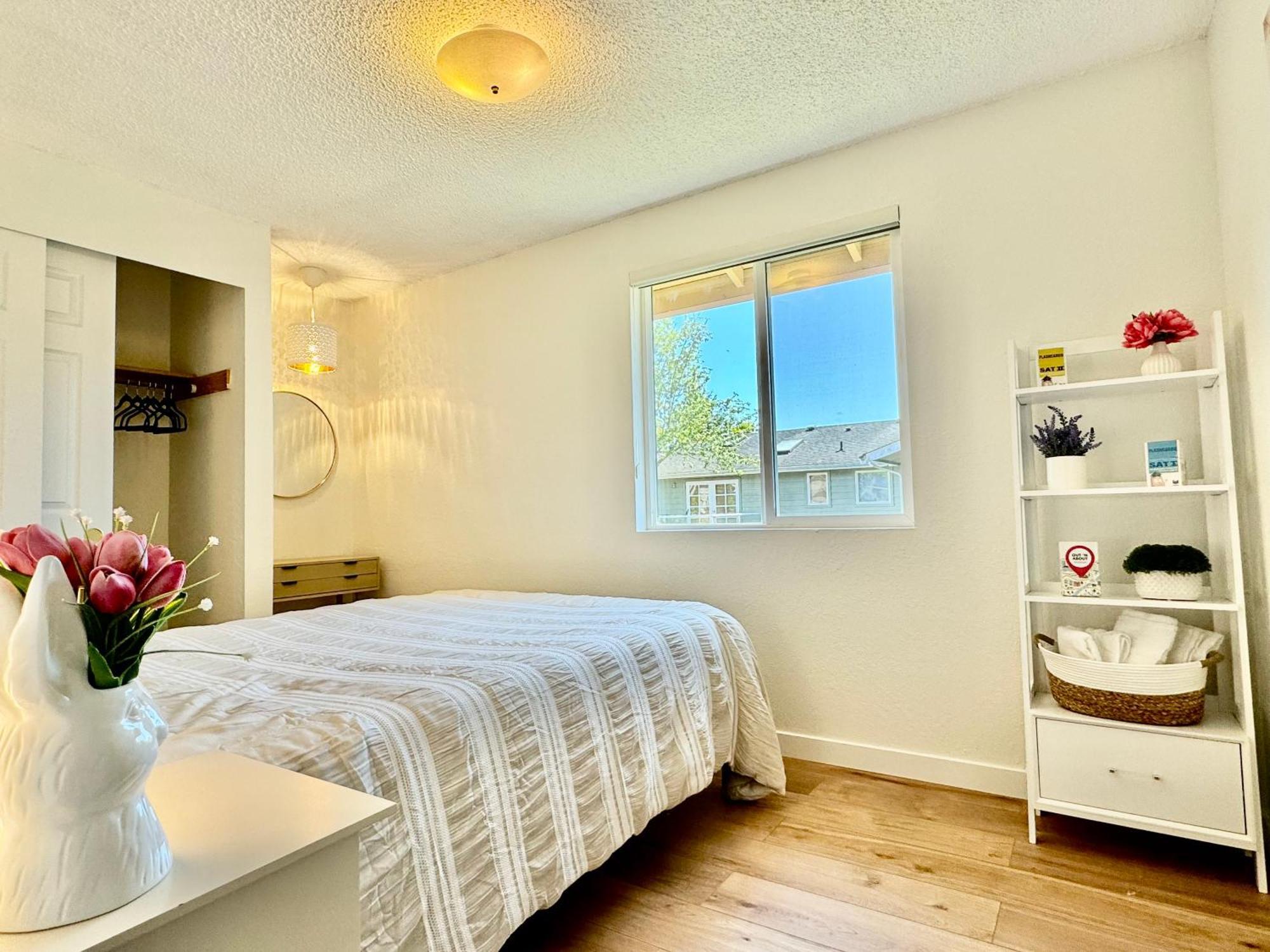 Besa Homestay Near Beach And Seatac Airport - Shared Bathroom With Max 2 Guests 德梅因 外观 照片