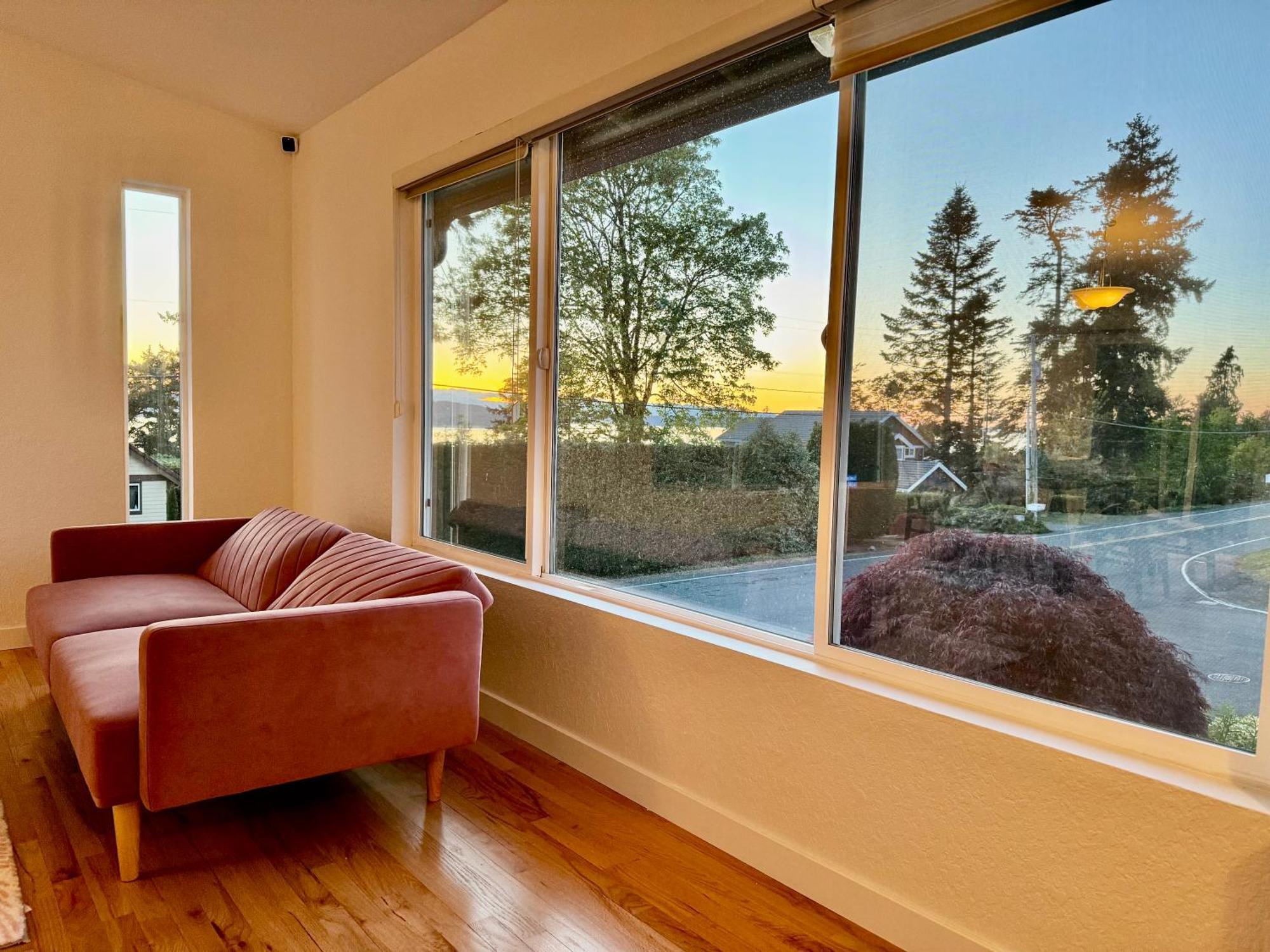 Besa Homestay Near Beach And Seatac Airport - Shared Bathroom With Max 2 Guests 德梅因 外观 照片